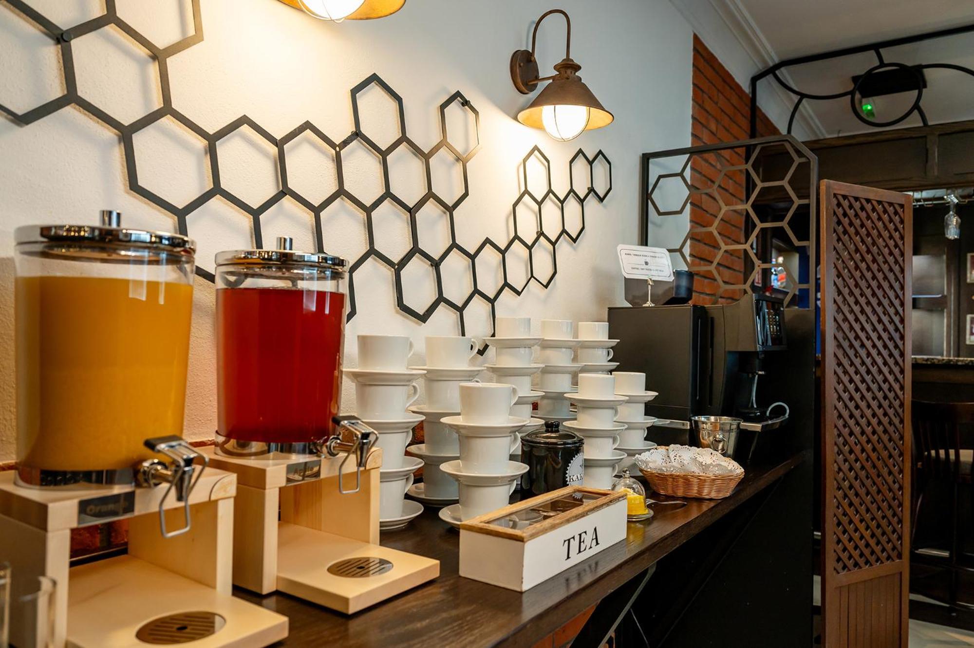 多尔斯基餐厅酒店 Warzymice 外观 照片